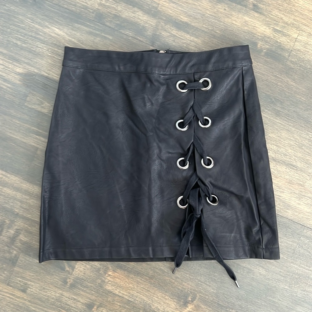 SIGNATURE 8 SKIRT